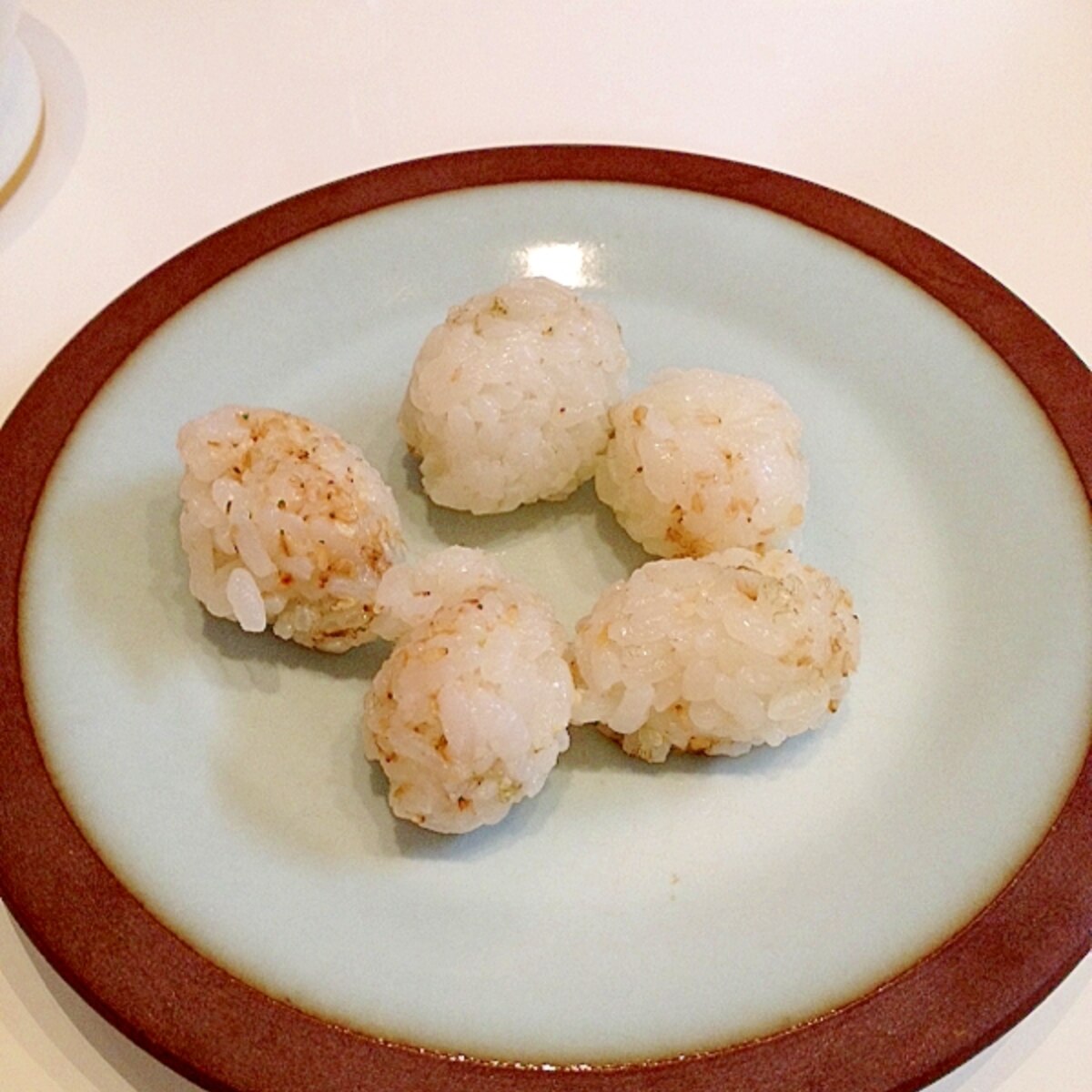 とろろ昆布のおにぎり 離乳食 レシピ 作り方 By とっこ 楽天レシピ とろろ昆布のおにぎり 離乳食 レシピ 作り方 By とっこ 楽天レシピ